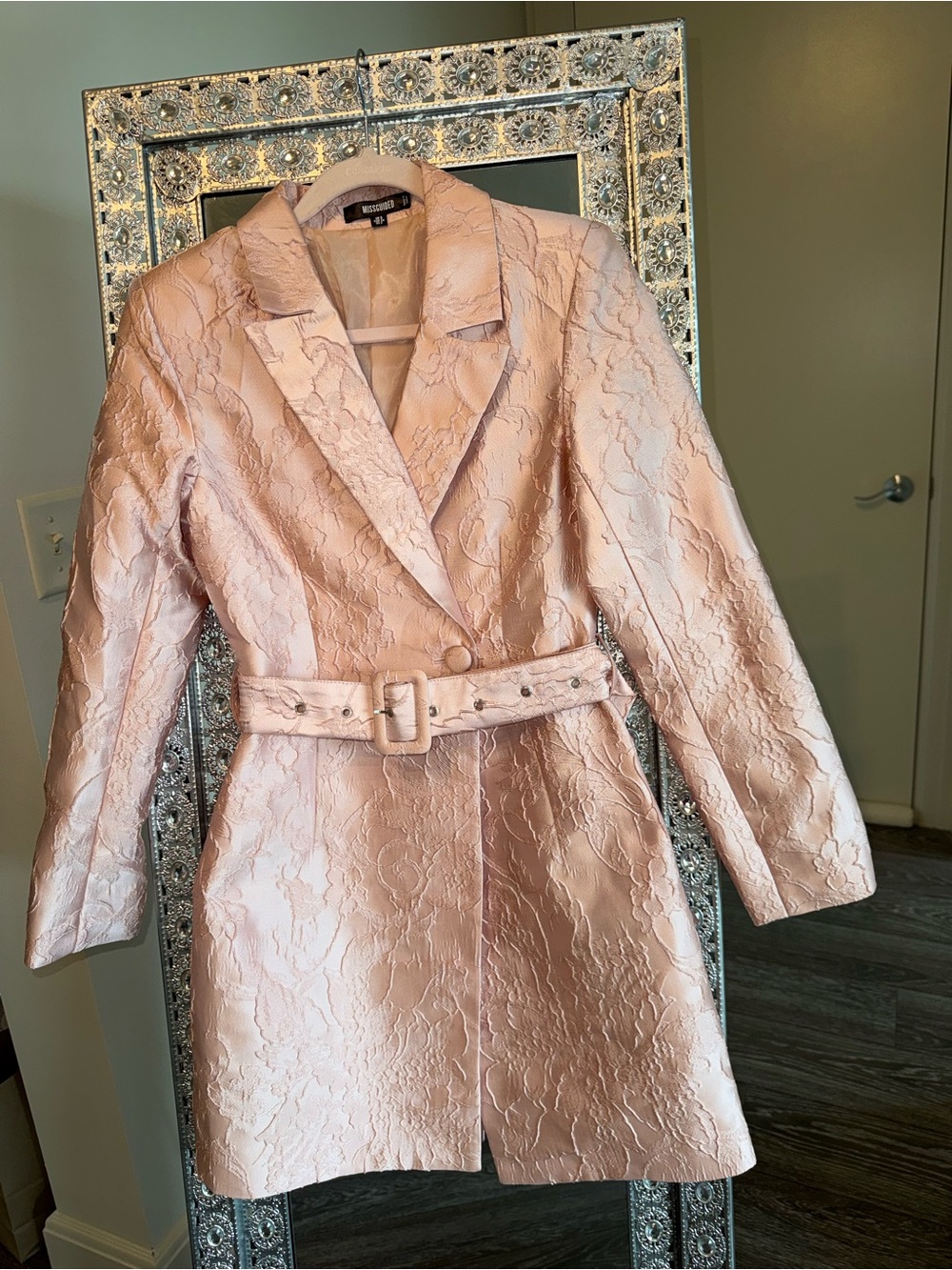 Missguided Pink Jacquard Belted Trench Coat. ( never used )